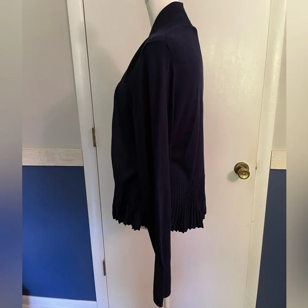 By Anthropologie Banlieue Peplum Cardigan Sweater Woman Size Large Navy NWOT - Picture 3 of 13